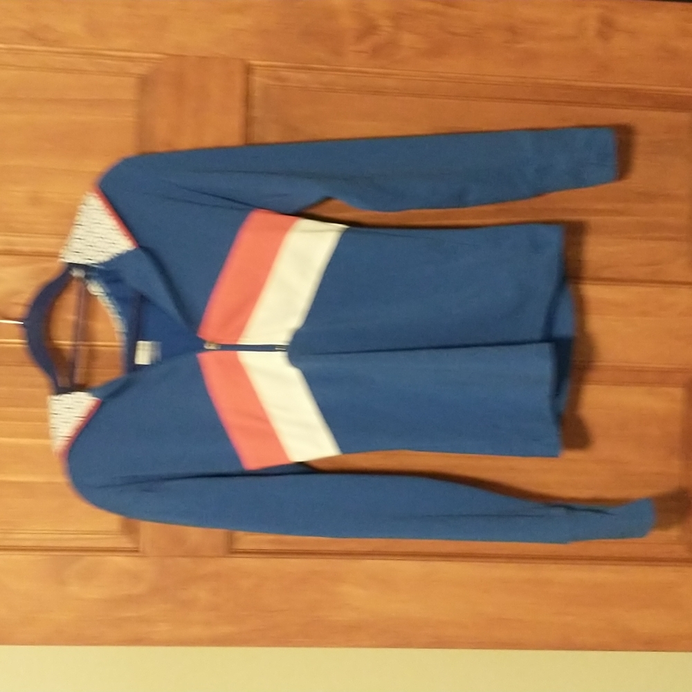 Nike women's size XS Fit-Dry athletic pullover hoodie jacket